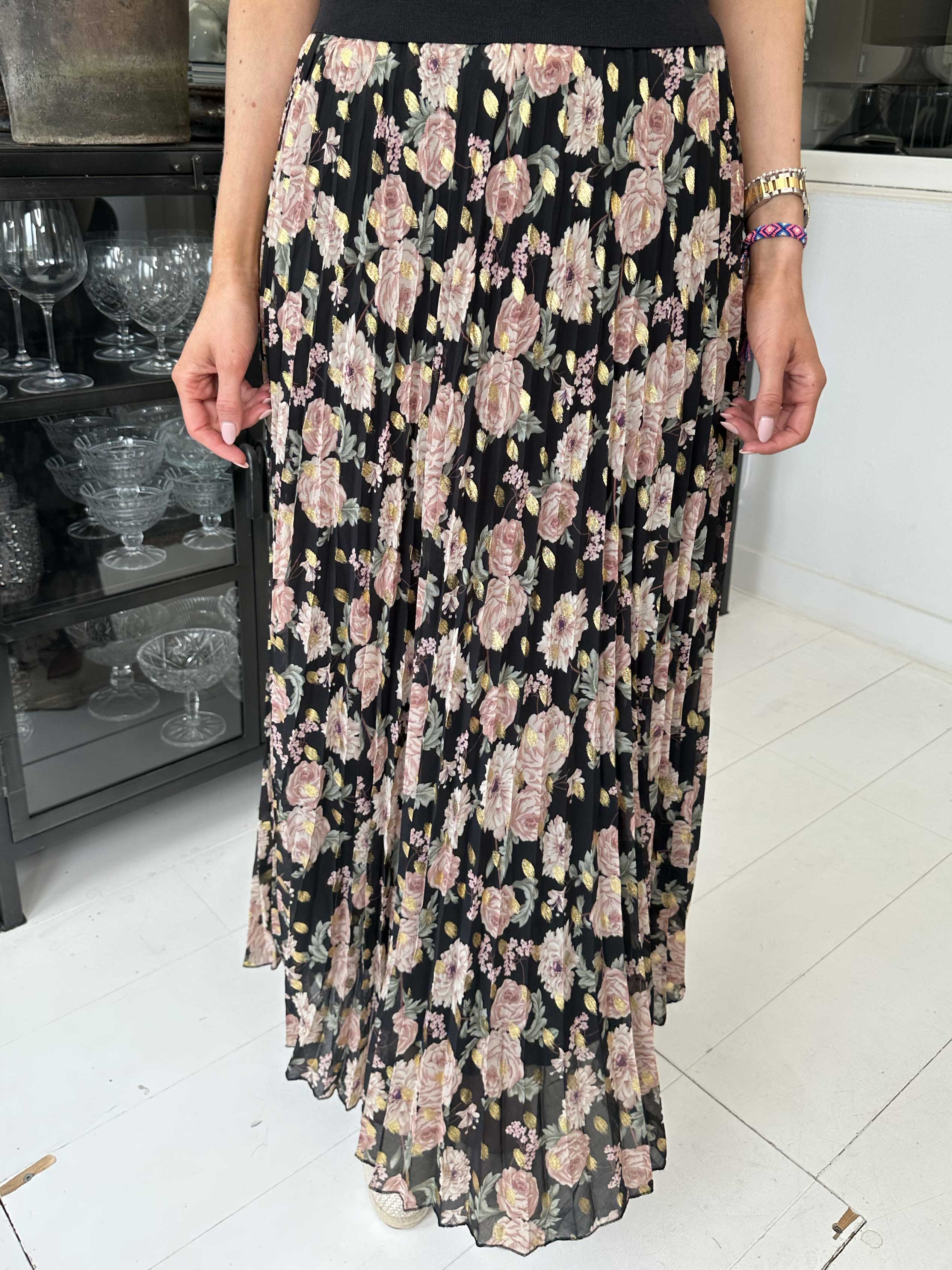 Josefine - Söt plisserad kjol med blommigt mönster